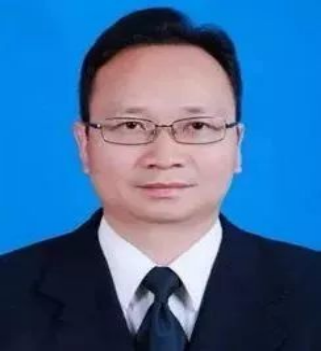 董旭斌